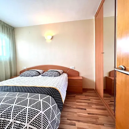 Oriol Center Apartments *