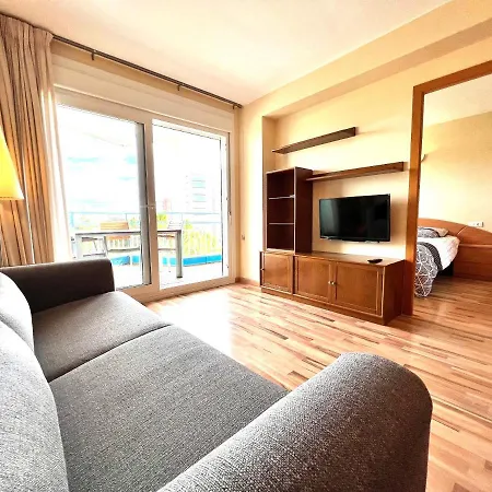 Oriol Center Apartments Apartment