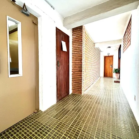 Oriol Center Apartments